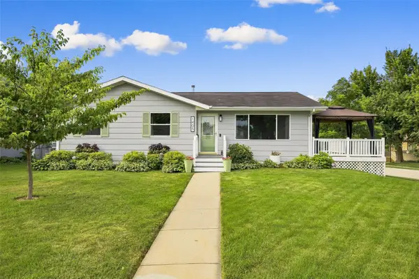 1405 Brockman Ave, Marion, IA 52302