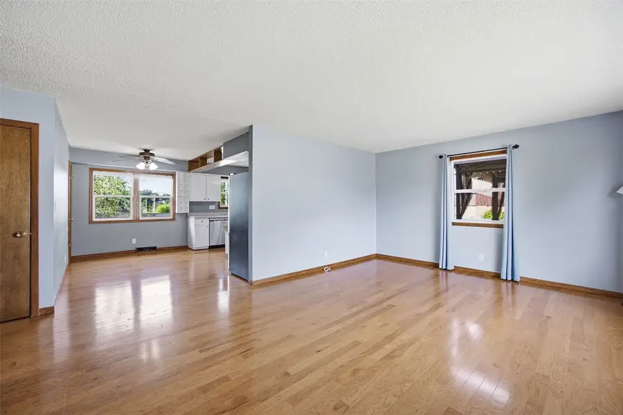 1405 Brockman Ave, Marion, IA 52302 - #3