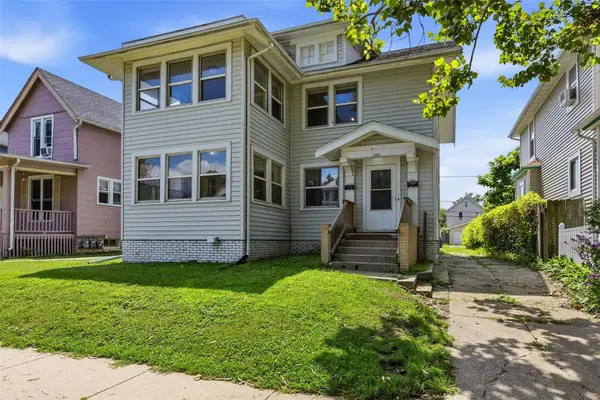 1521 Washington, Cedar Rapids, IA 52403
