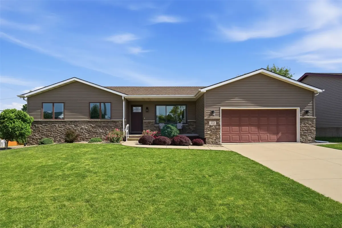 3112 24th Ave, Marion, IA 52302 - #1