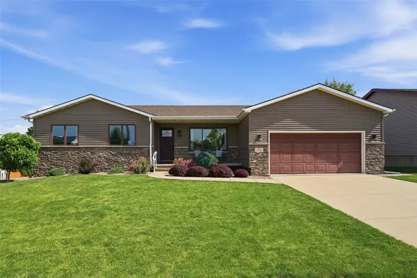 3112 24th Ave, Marion, IA 52302