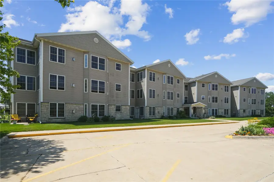 1701 130th St #307, Anamosa, IA 52205 - #2