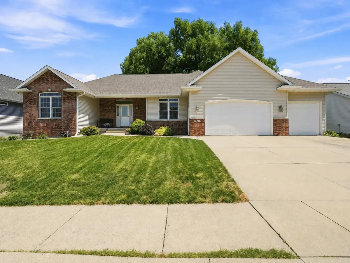 2865 Winchester Drive, Marion, IA 52302 - #1