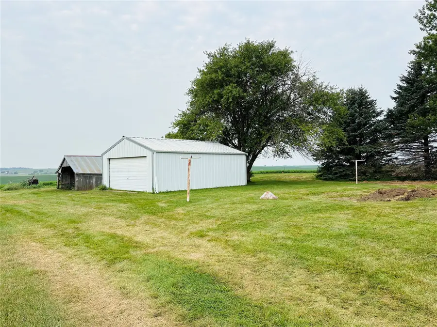 1136 145th Street, Victor, IA 52347 - #3