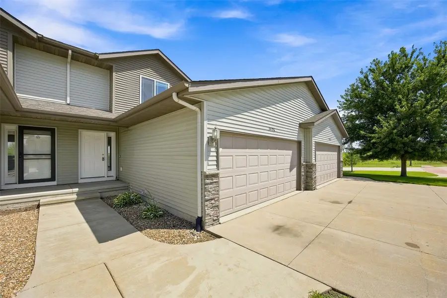 3496 Granger Avenue, Marion, IA 52302 - #2