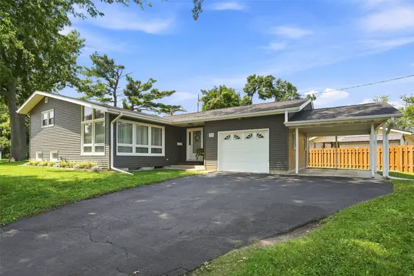 130 26th Street Court, Marion, IA 52302