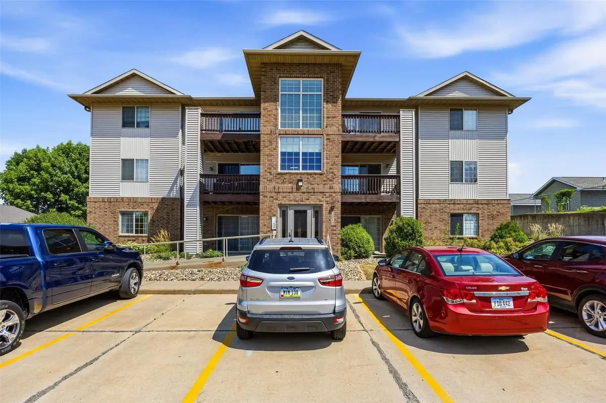 3010 Wilson Avenue Sw #1, Cedar Rapids, IA 52404 - #1
