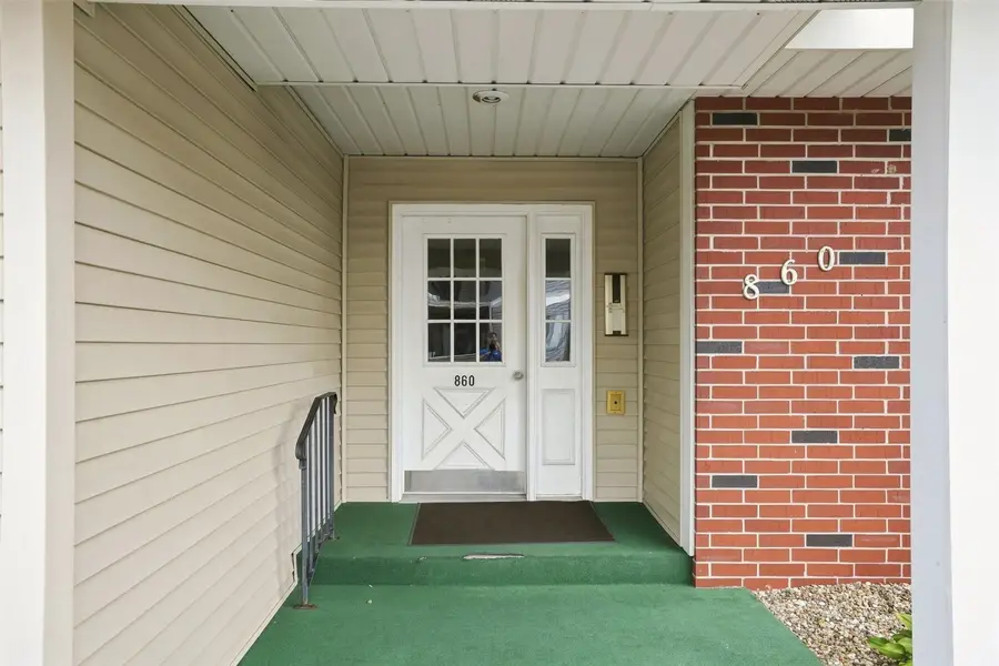 860 Edward Court Se #105, Cedar Rapids, IA 52403 - #3