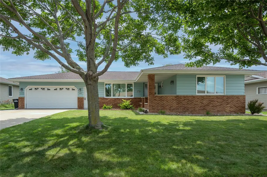 3535 28th Avenue, Marion, IA 52302 - #2