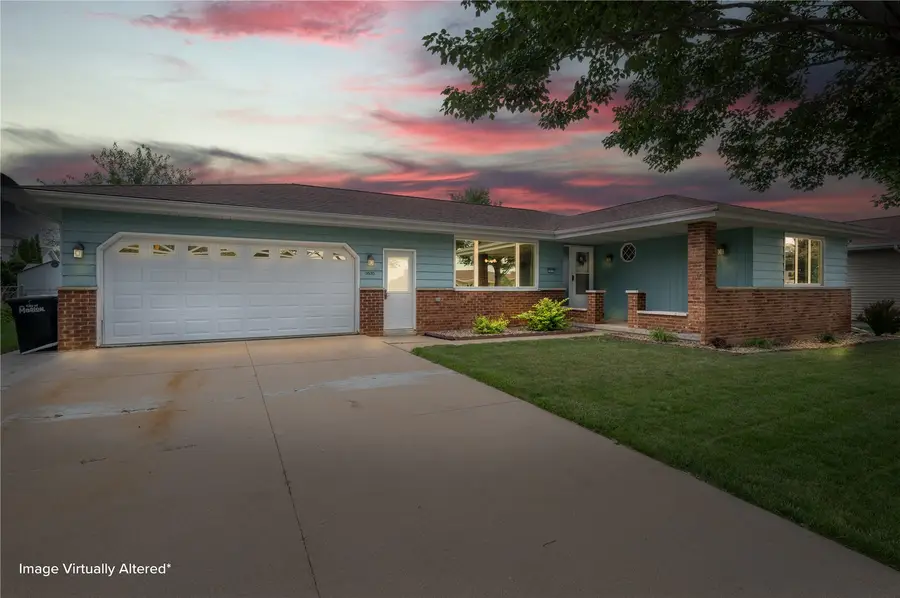 3535 28th Avenue, Marion, IA 52302 - #3