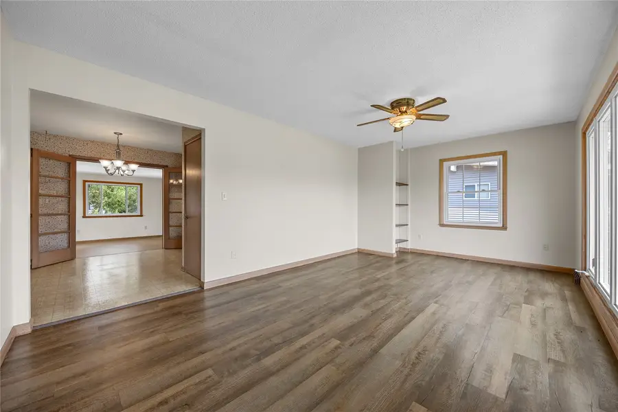 2800 3rd Avenue, Marion, IA 52302 - #3
