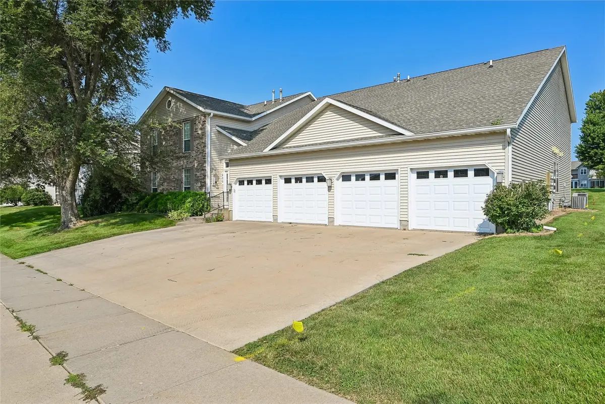 480 Burdette Drive Sw #A, Cedar Rapids, IA 52404 - #1