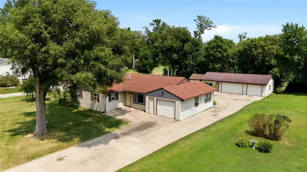 3105 Schaeffer Dr Sw, Cedar Rapids, IA 52404
