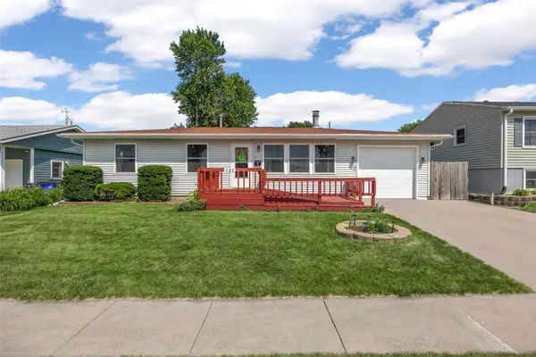 721 Owen Street Nw, Cedar Rapids, IA 52405