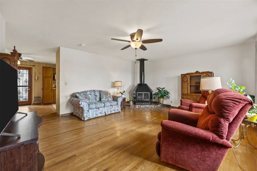 721 Owen Street Nw, Cedar Rapids, IA 52405 - #2