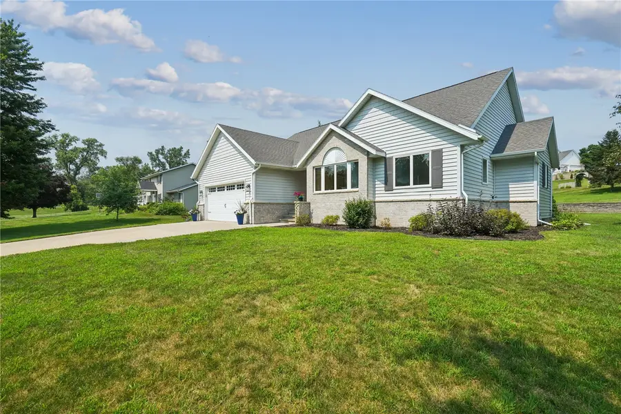 4131 Cedar Heights Trail, Center Point, IA 52213 - #2