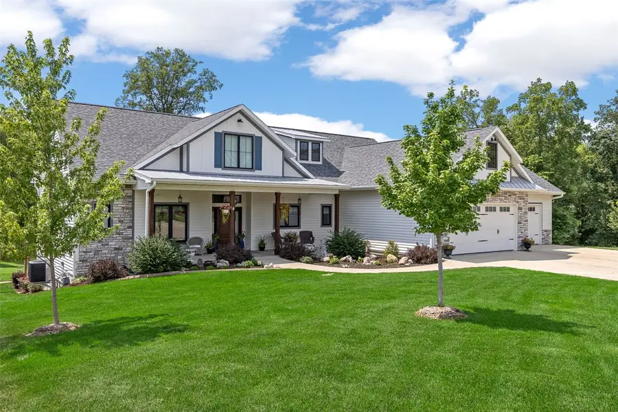 711 Owen Ct, Tiffin, IA 52340 - #2