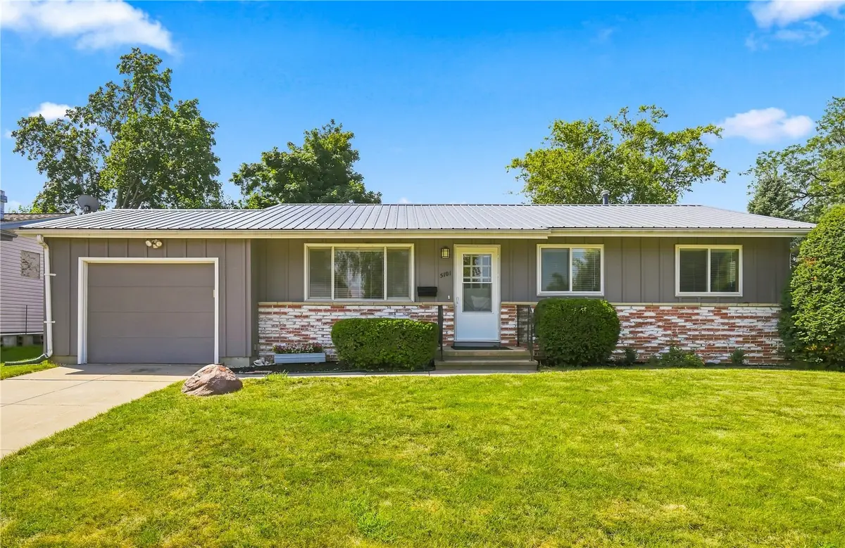 5101 1st Avenue Sw, Cedar Rapids, IA 52404 - #1