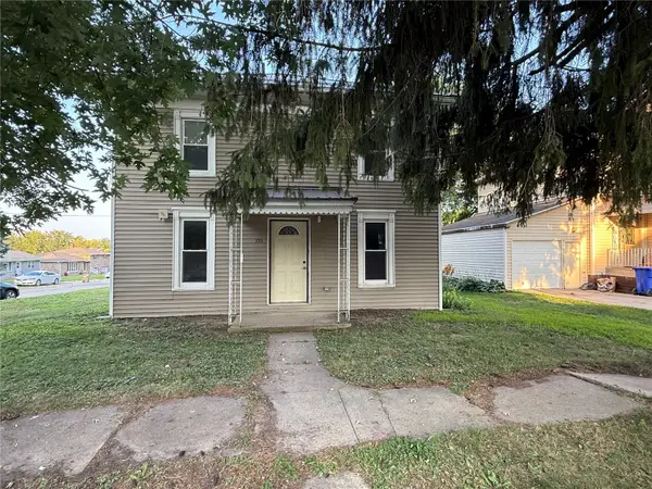 355 N 2nd St, Winthrop, IA 50682