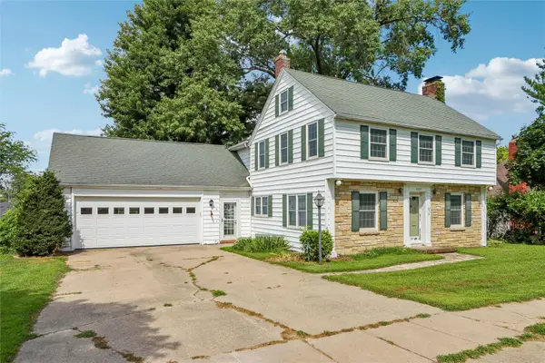 1107 8th Avenue, Wellman, IA 52356