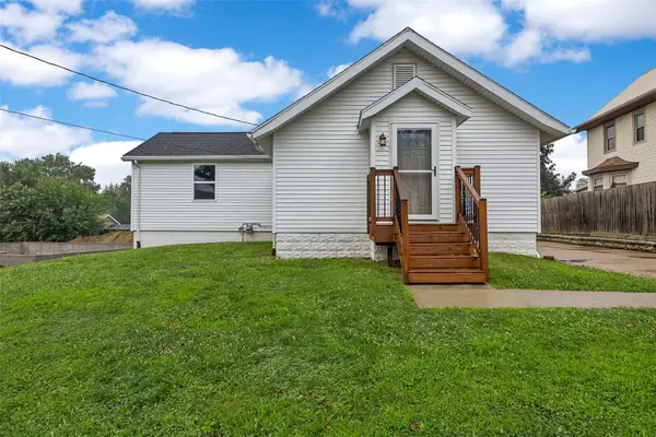 3330 Southland Street Sw, Cedar Rapids, IA 52404