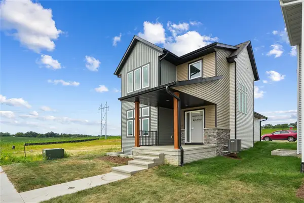 6826 Bottom Land Lane, Cedar Rapids, IA 52403
