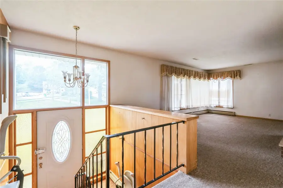 2900 Westwood Drive Nw, Cedar Rapids, IA 52405 - #2