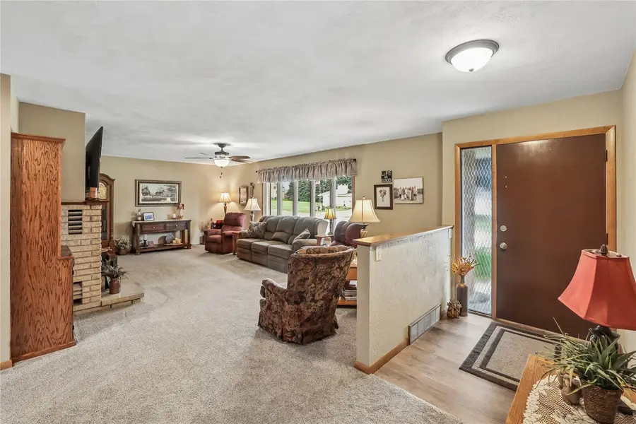 403 4th Street E, Newhall, IA 52315 - #3