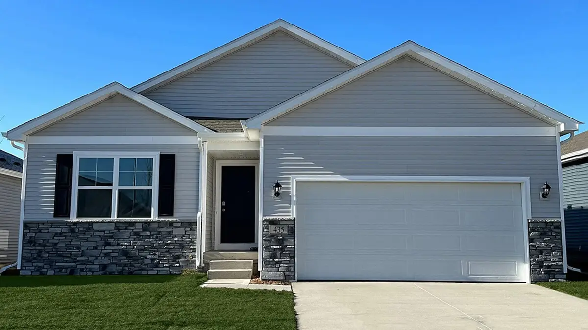 2787 Cecelia Drive, Hiawatha, IA 52233 - #1