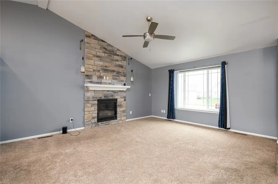 6420 Prairie Sage Drive Sw, Cedar Rapids, IA 52404 - #2