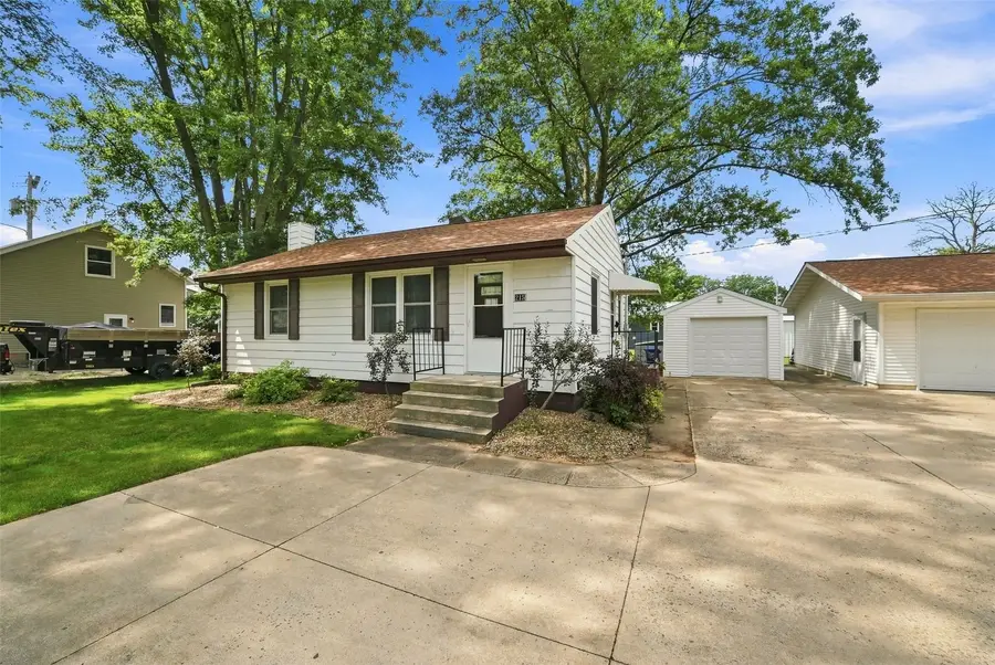 215 Franklin, Center Point, IA 52213 - #2