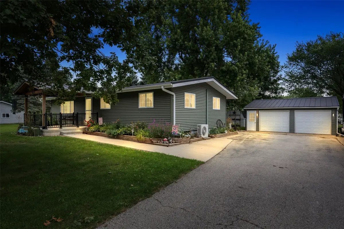 148 Delhi Road, Manchester, IA 52057 - #1