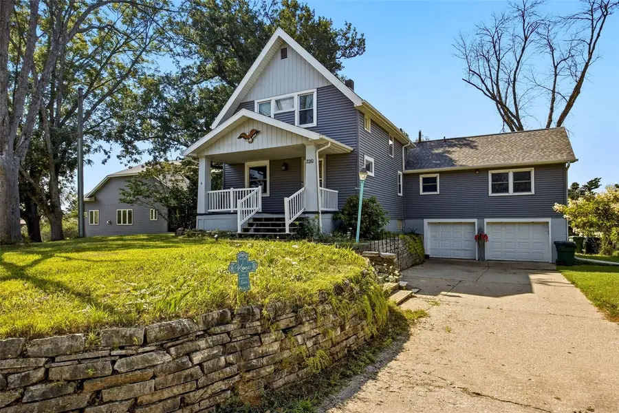 2261 Coldstream Avenue Ne, Cedar Rapids, IA 52402 - #2