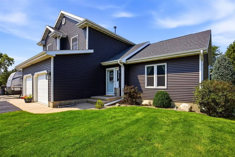 480 A Avenue W, Walford, IA 52351 - #2