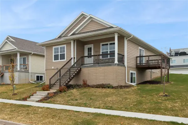4006 Unbridled Ave, Iowa City, IA 52240