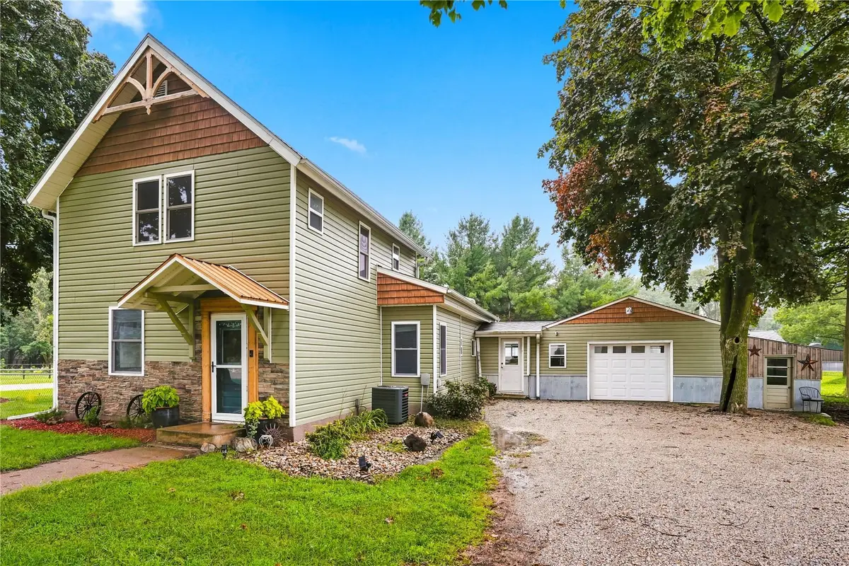 302 Park Avenue, Rowley, IA 52329 - #1