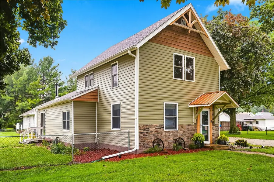302 Park Avenue, Rowley, IA 52329 - #2