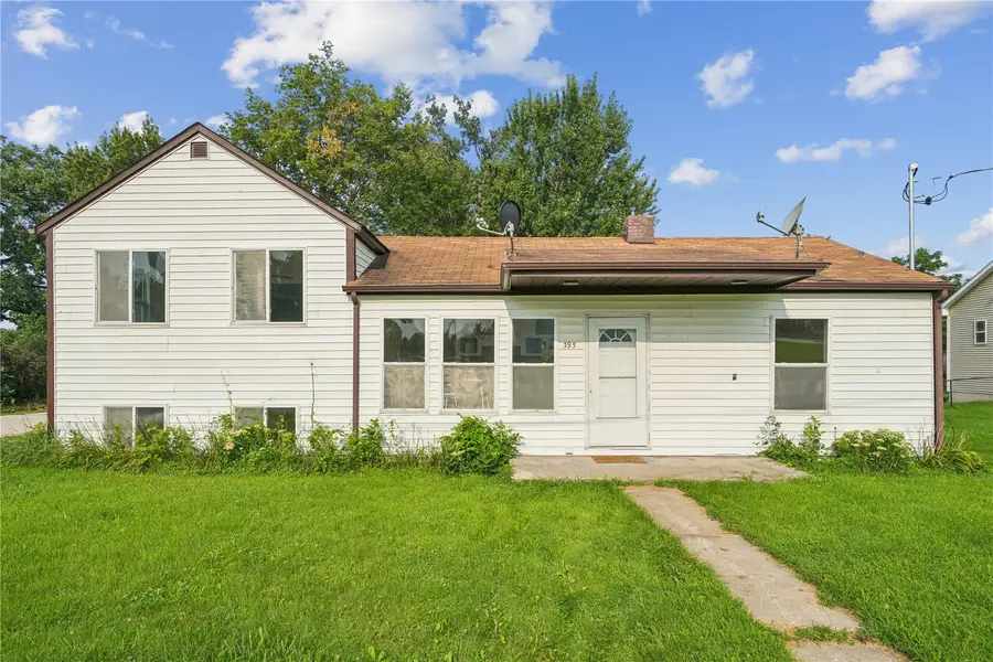 395 S Troy Road, Robins, IA 52328 - #2