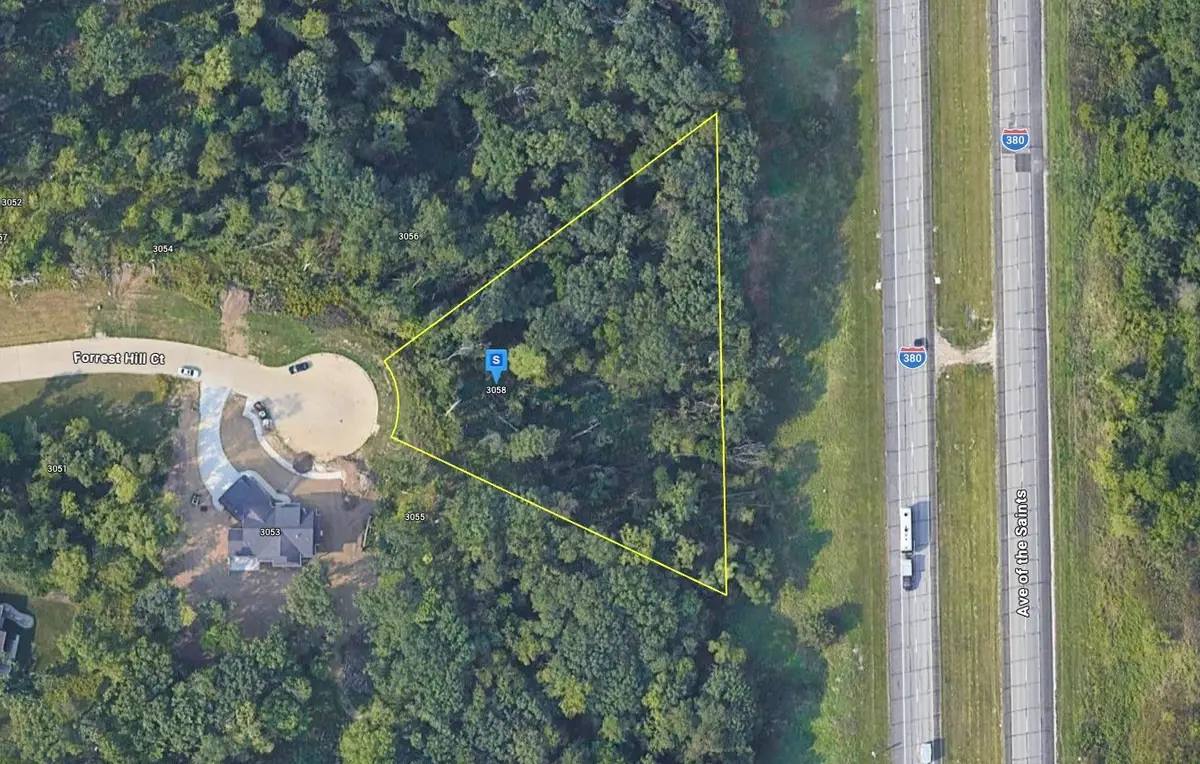 3058 Forrest Hill Court, Hiawatha, IA 52233 - #1