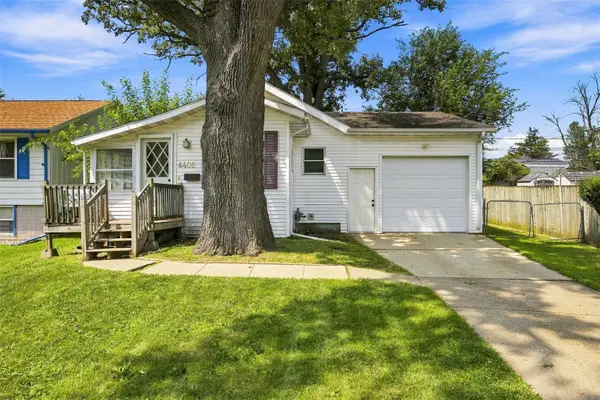 4405 Navajo Drive Ne, Cedar Rapids, IA 52402