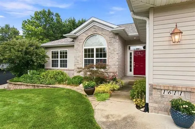 1611 Pine Ridge Court, Coralville, IA 52241 - #3