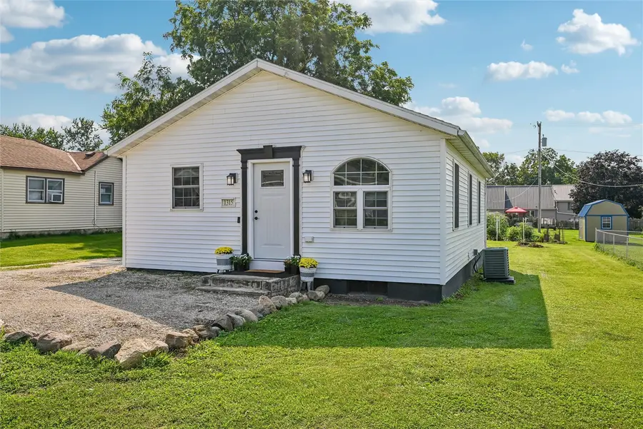 1315 1st Avenue, Center Point, IA 52213 - #3