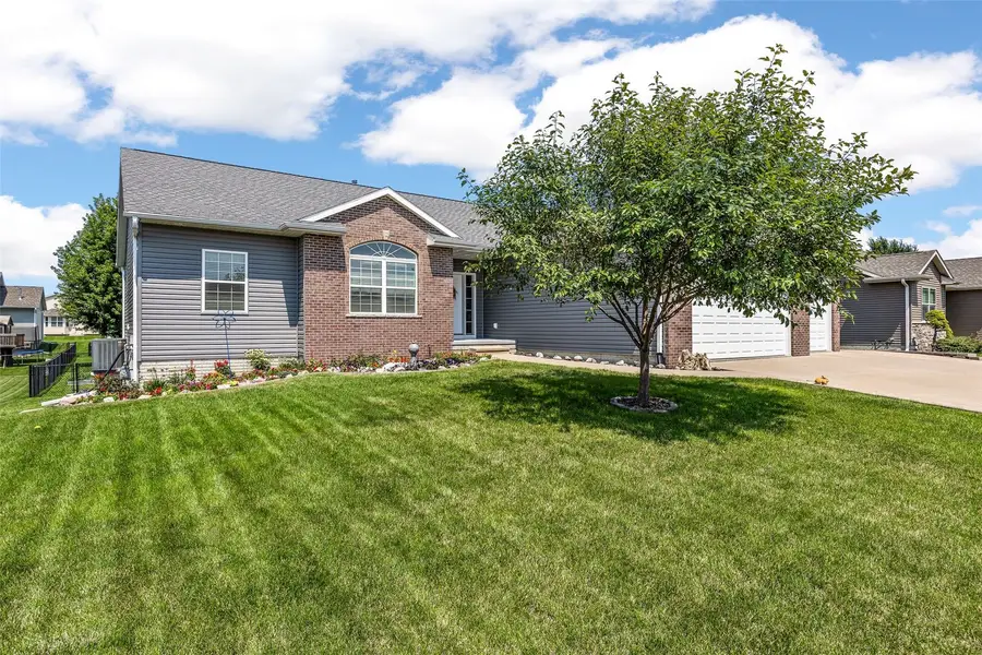440 Driftwood Lane, Fairfax, IA 52228 - #2