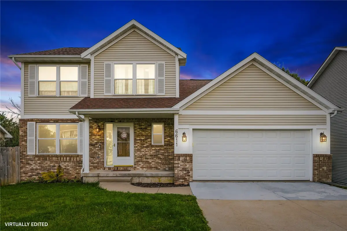6611 Fox Run Dr Sw, Cedar Rapids, IA 52404 - #1