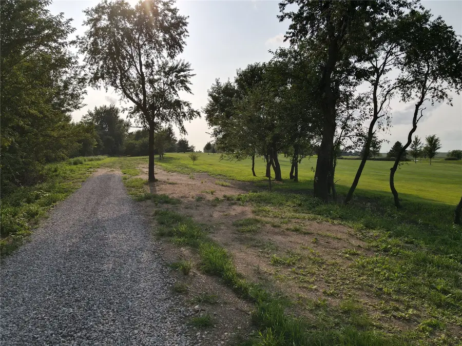 19th Avenue, Van Horne, IA 52346 - #3