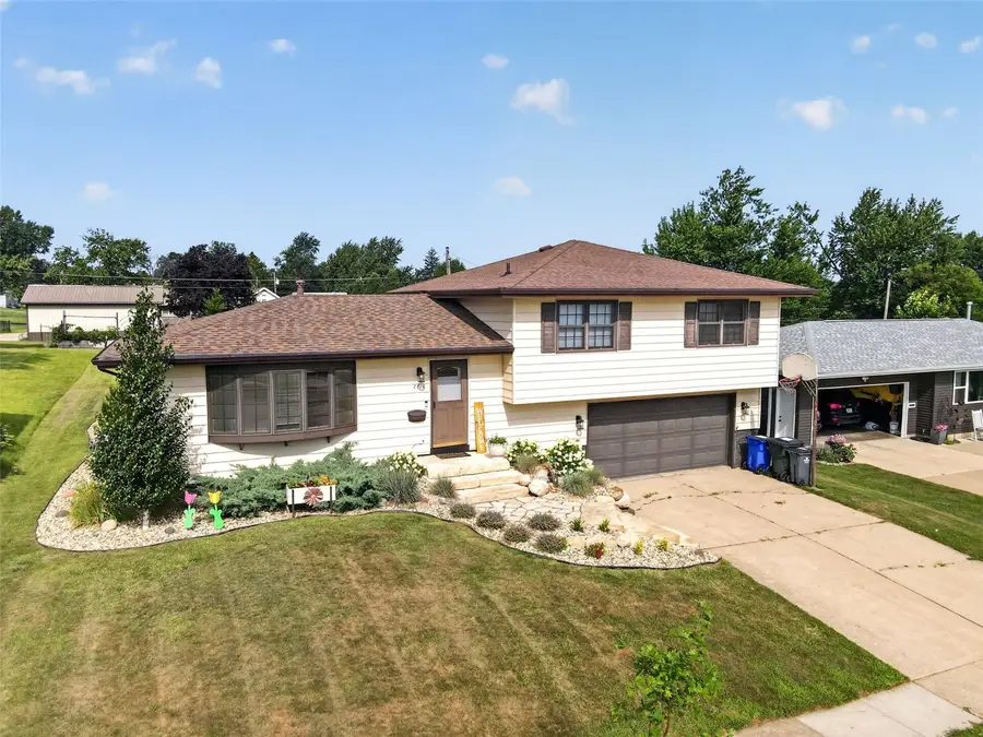 2710 Southland Street Sw, Cedar Rapids, IA 52404 - #2