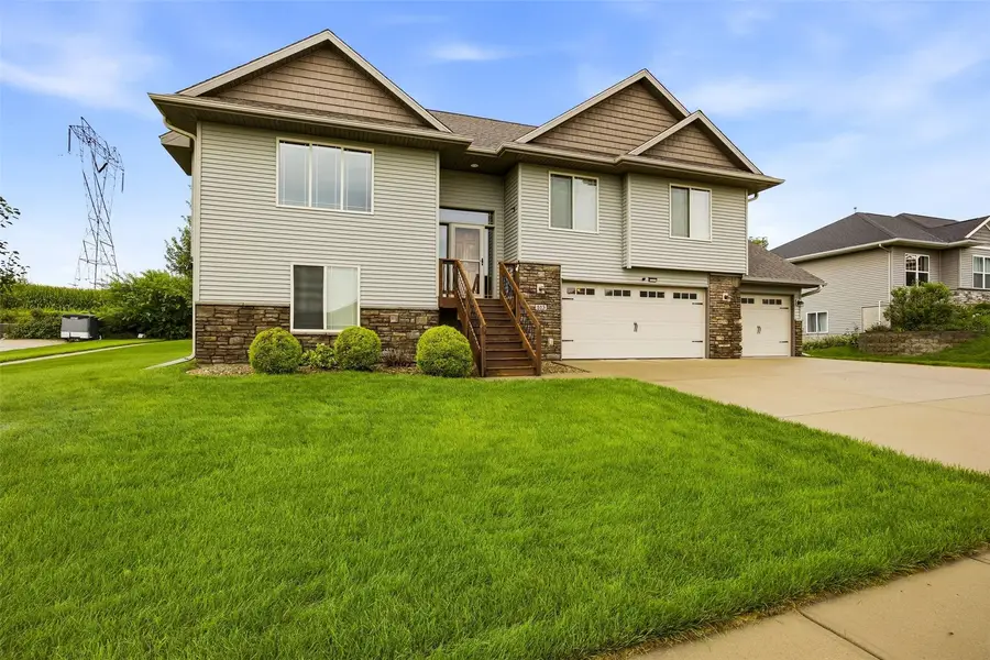 513 Bainberry Street, Tiffin, IA 52340 - #2