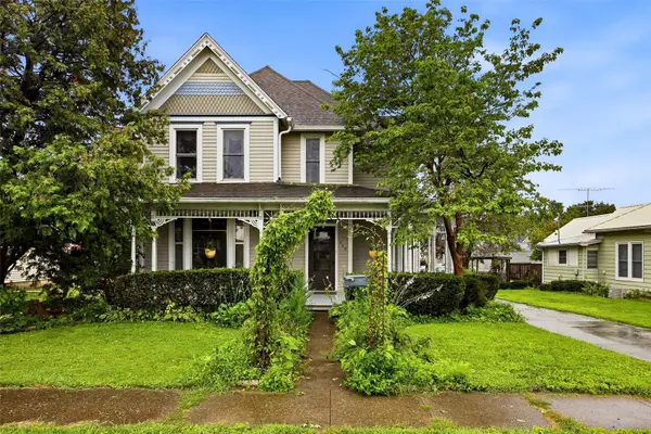 308 E 6th St, West Liberty, IA 52776