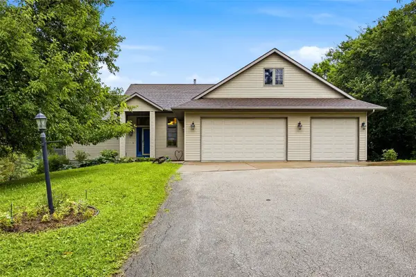 2792 Holly Court Nw, Swisher, IA 52238