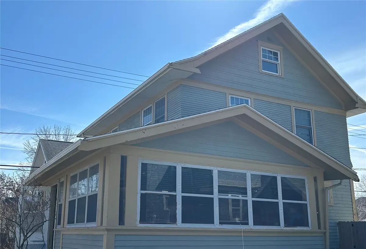 335 19th Street Se, Cedar Rapids, IA 52403 - #1
